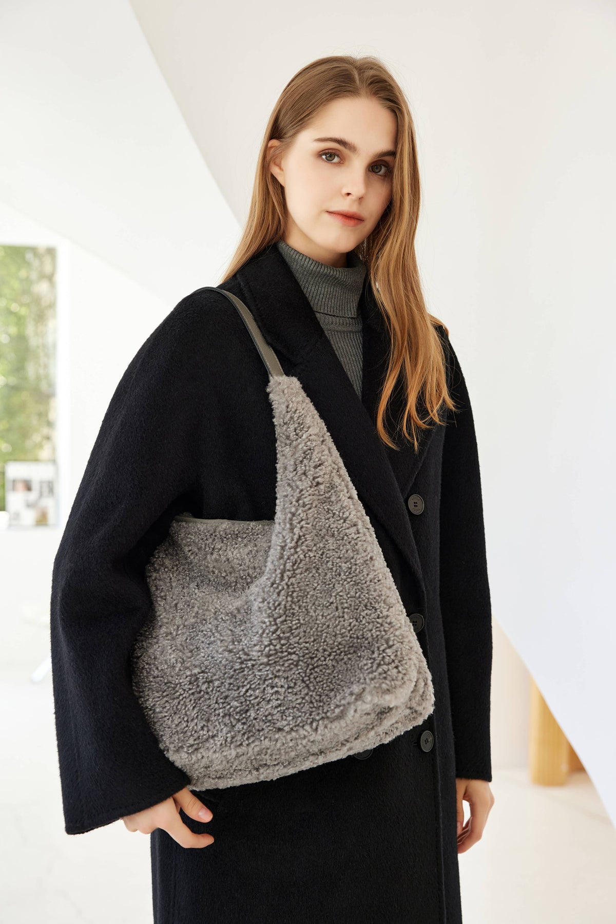 Women's Faux Shearling & Genuine Leather Hobo Handbag: BLACK