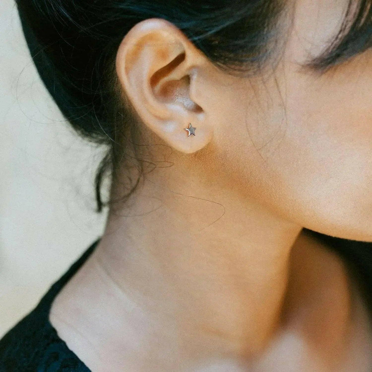Sterling Silver Star Earrings – Elegant 925 Silver Studs with Gift Box: White