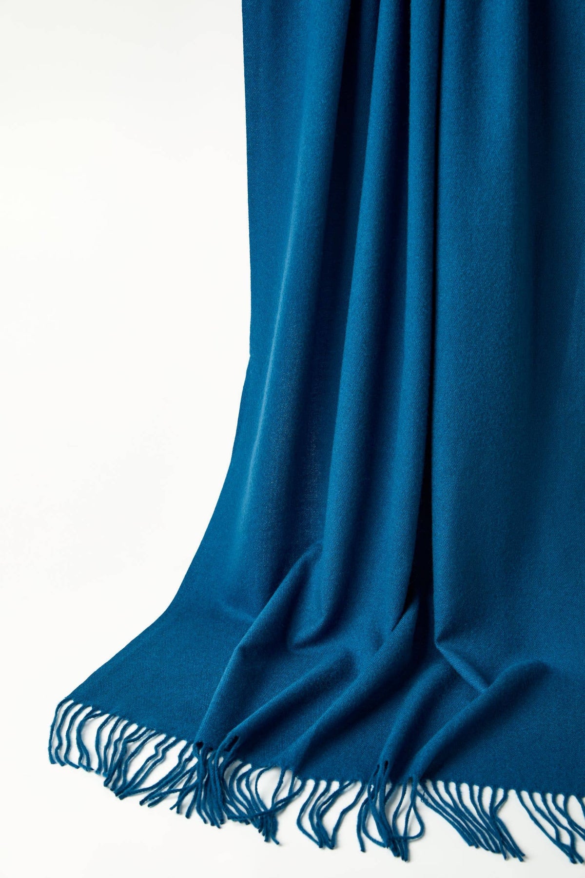 Large Cosy Plain Scarf – Medium Weight: FOREST GREEN-19